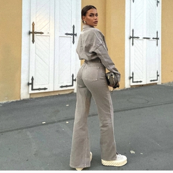 Zara Gray Jumpsuit Modern Wide-Leg Silhouette - Picture 2 of 12